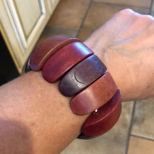 Wooden stretchy bracelet